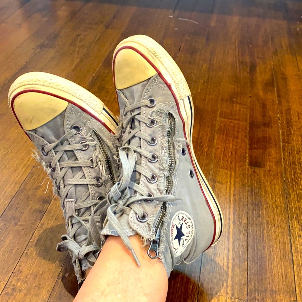 Distressed Converse High tops with zippers